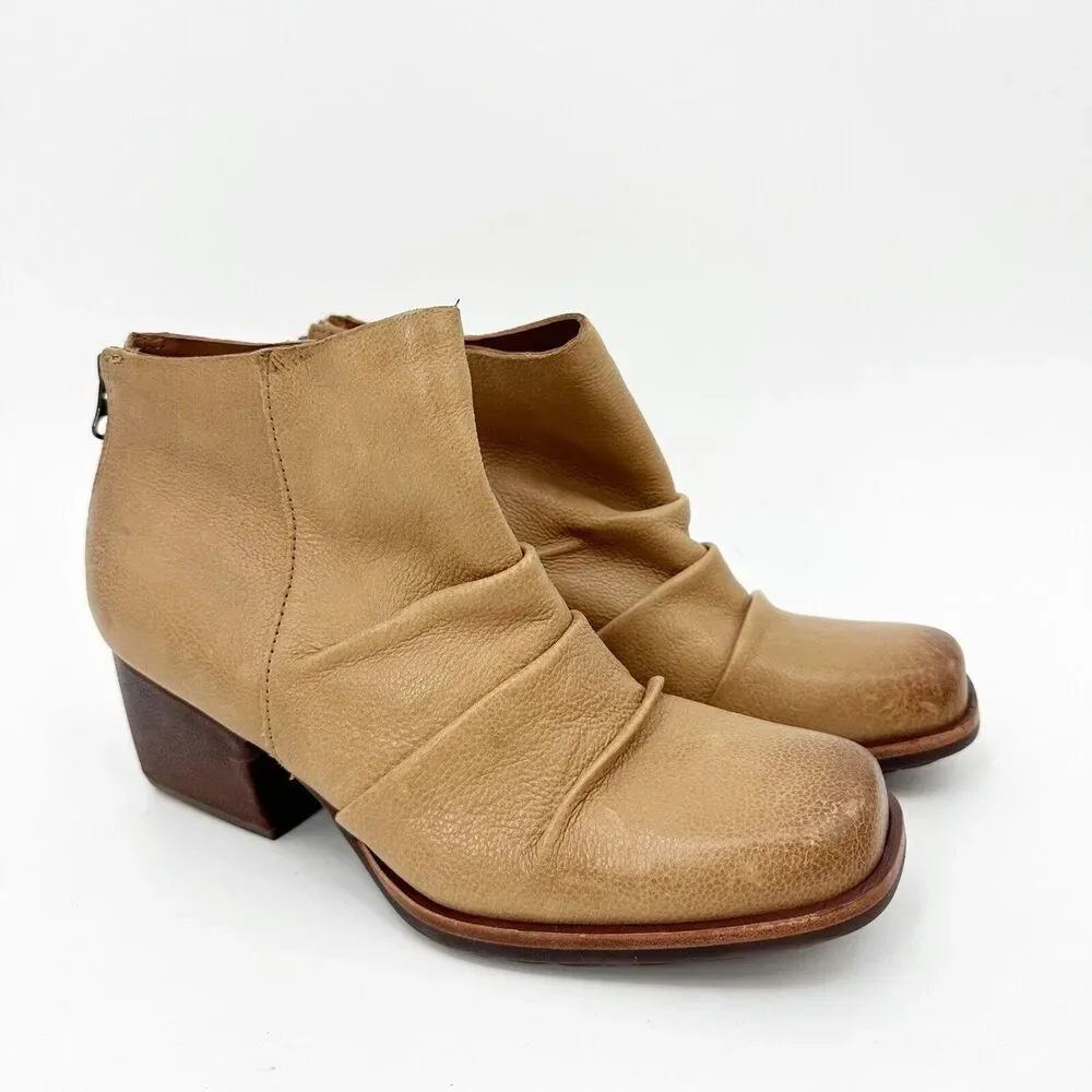 Kork-Ease Bootie 6.5M Womens Kissel‎ Tan Ruched Leather Ankle Back Zip City Chic